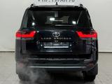 Toyota Land Cruiser Luxe 2025 года за 55 500 000 тг. в Астана – фото 4