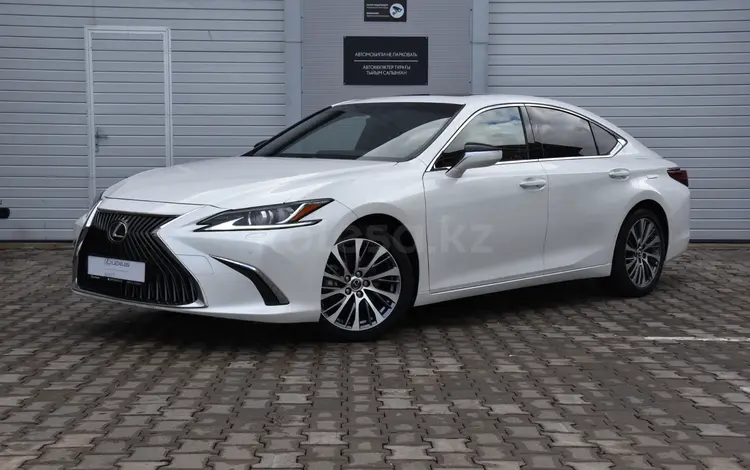 Lexus ES 250 Progressive 2020 года за 19 000 000 тг. в Астана