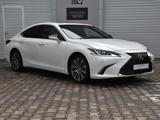 Lexus ES 250 Progressive 2020 года за 19 000 000 тг. в Астана – фото 3