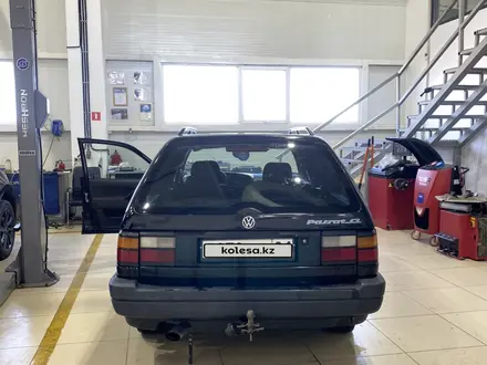 Volkswagen Passat 1992 года за 1 500 000 тг. в Астана – фото 4