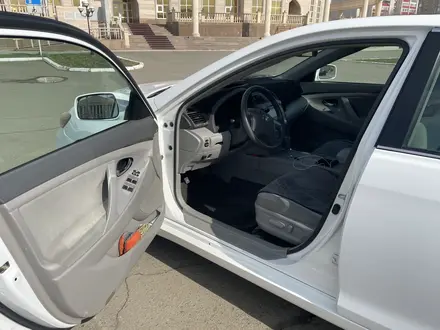 Toyota Camry 2009 года за 7 000 000 тг. в Уральск – фото 4