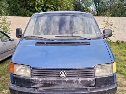 Volkswagen Caravelle 1992 года за 2 500 000 тг. в Рудный