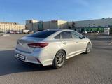 Hyundai Sonata 2019 года за 6 500 000 тг. в Караганда – фото 2