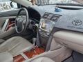 Toyota Camry 2010 годаfor8 600 000 тг. в Актобе – фото 28