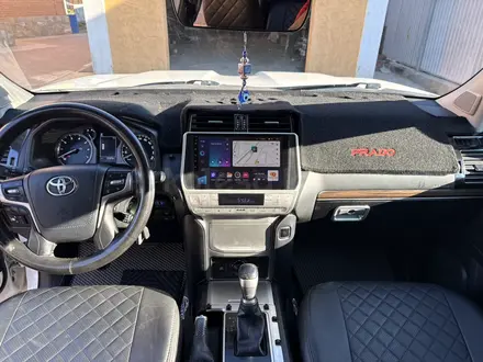 Toyota Land Cruiser Prado 2020 года за 22 700 000 тг. в Актобе – фото 6