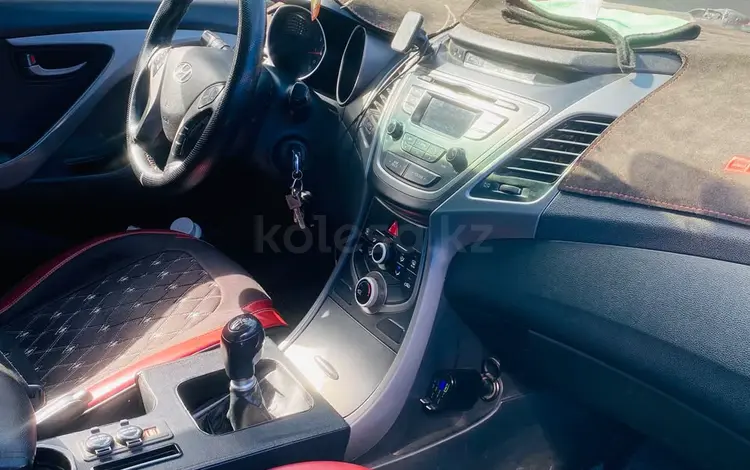 Hyundai Elantra 2014 годаүшін4 500 000 тг. в Алматы