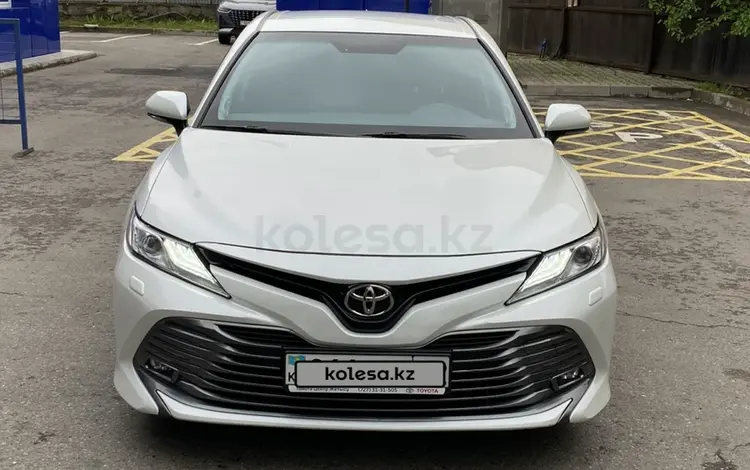 Toyota Camry 2018 годаfor14 000 000 тг. в Алматы