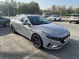Hyundai Elantra 2021 года за 9 900 000 тг. в Алматы