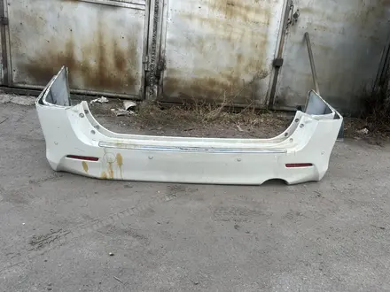 Задний бампер Toyota Vellfire за 20 000 тг. в Алматы