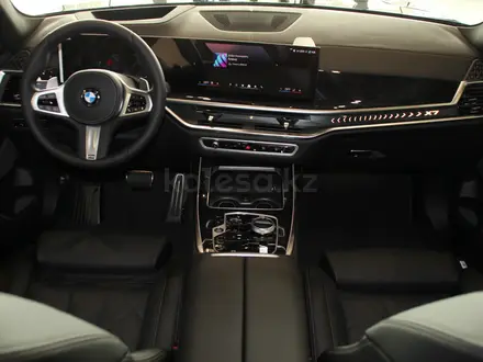 BMW X7 XDrive 40i 2026 года за 84 616 563 тг. в Павлодар – фото 5