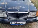 Mercedes-Benz E 220 1993 года за 1 900 000 тг. в Тараз – фото 4