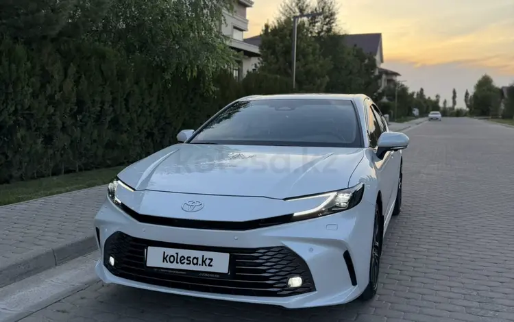 Toyota Camry 2025 года за 23 800 000 тг. в Шымкент