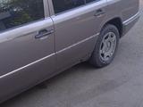 Mercedes-Benz E 200 1993 годаүшін850 000 тг. в Караганда – фото 3