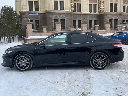 Toyota Camry 2019 года за 13 000 000 тг. в Астана – фото 5