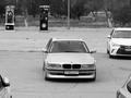 BMW 735 1999 года за 4 700 000 тг. в Жанаозен