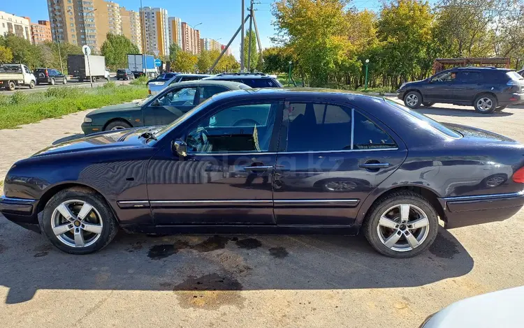 Mercedes-Benz E 230 1996 годаfor2 500 000 тг. в Астана