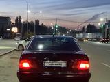 Mercedes-Benz E 320 1999 года за 4 380 000 тг. в Алматы – фото 5