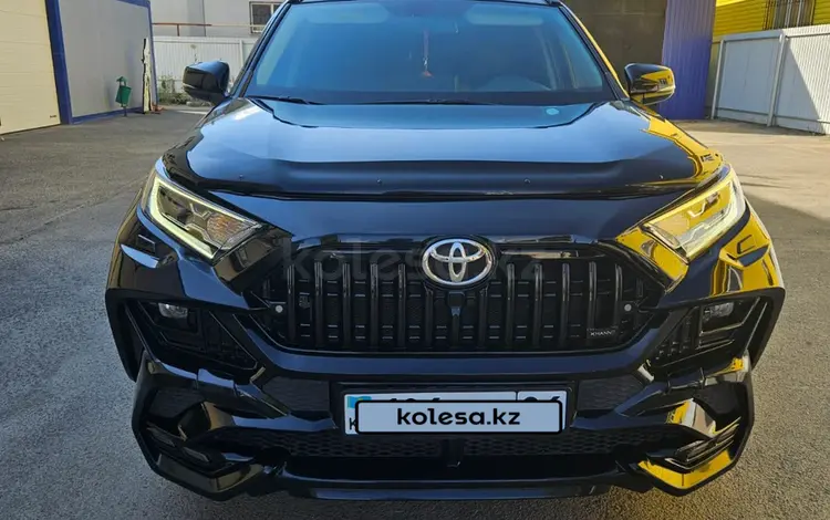 Toyota RAV4 2021 годаүшін17 000 800 тг. в Атырау