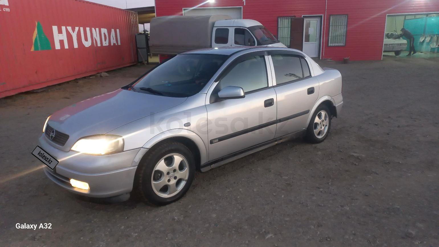 Opel Astra 1998 г.