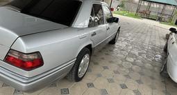 Mercedes-Benz E 220 1994 годаүшін3 300 000 тг. в Шымкент – фото 5