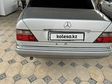 Mercedes-Benz E 220 1994 годаүшін3 300 000 тг. в Шымкент