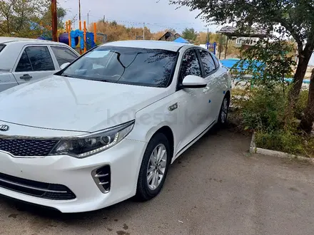 Kia K5 2016 года за 5 600 000 тг. в Караганда – фото 2