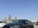 Hyundai Veloster 2018 года за 8 500 000 тг. в Алматы – фото 2