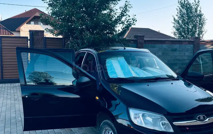 ВАЗ (Lada) Granta 2190 2014 года за 3 000 000 тг. в Астана