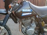 Suzuki  DR 650 SE 2002 годаүшін1 200 000 тг. в Караганда