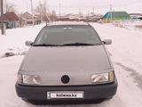 Volkswagen Passat 1992 годаүшін1 600 000 тг. в Астана – фото 4