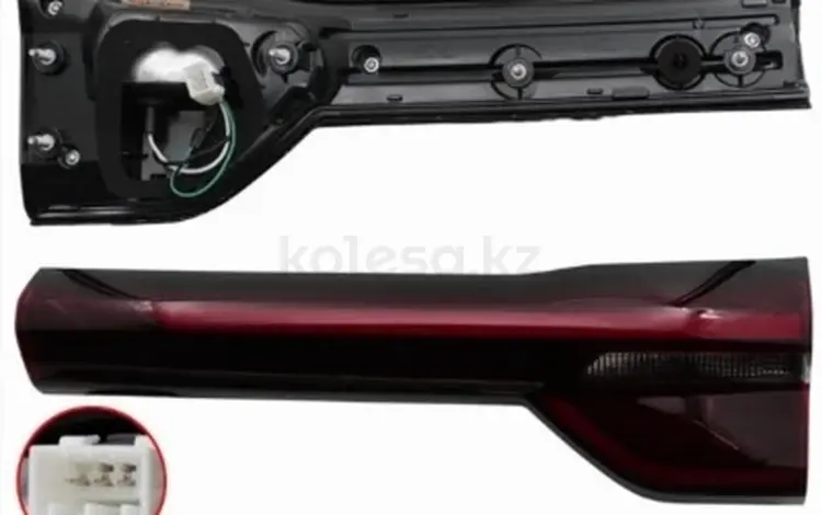 Фонарь в крышку багажника Справа за 32 000 тг. в Астана