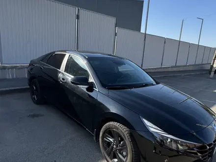 Hyundai Elantra 2023 года за 9 200 000 тг. в Алматы – фото 2