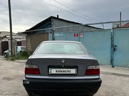 BMW 328 1995 года за 1 450 000 тг. в Алматы – фото 4