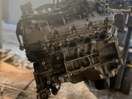 Двигатель 1UR-FE на Toyota 4.6л И ФОРСУНКИ КАТУШКИ 1UR/3UR/1GR/2TR/2UZ/3UZ за 120 000 тг. в Алматы – фото 2