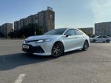 Toyota Camry 2021 года за 14 500 000 тг. в Семей