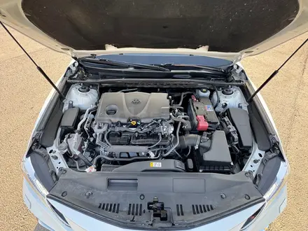 Toyota Camry 2021 года за 14 500 000 тг. в Семей – фото 7