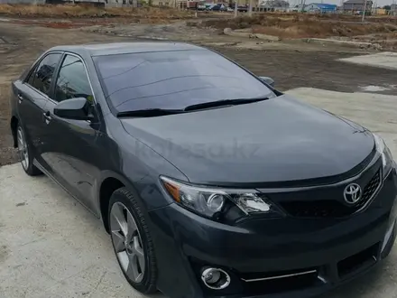 Toyota Camry 2013 года за 5 500 000 тг. в Атырау