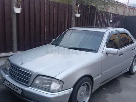 Mercedes-Benz C 280 1997 года за 1 750 000 тг. в Алматы