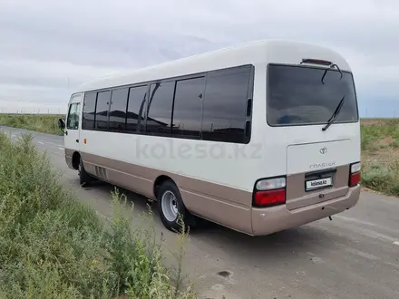 Toyota  Coaster 2010 года за 13 500 000 тг. в Атырау – фото 4