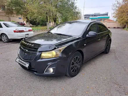 Chevrolet Cruze 2012 года за 4 000 000 тг. в Шымкент – фото 9