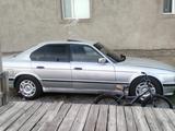 BMW 520 1992 года за 1 100 000 тг. в Тараз – фото 2