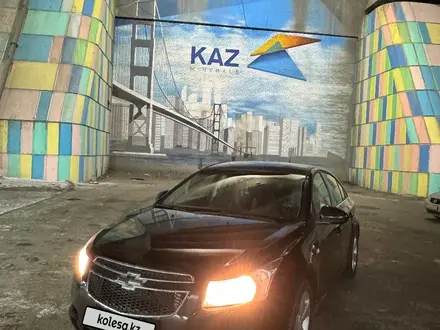 Chevrolet Cruze 2012 года за 2 700 000 тг. в Семей