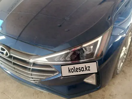 Hyundai Elantra 2019 года за 7 000 000 тг. в Уральск – фото 6