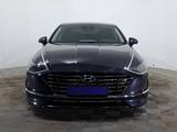 Hyundai Sonata 2021 года за 10 750 000 тг. в Астана – фото 2