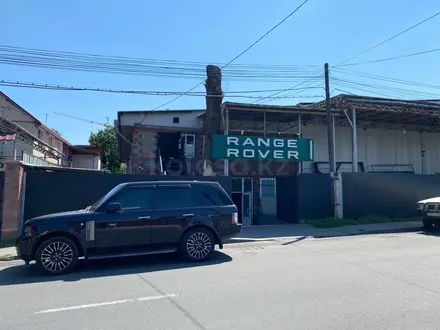 Магазин «RANGE ROVER» в Алматы