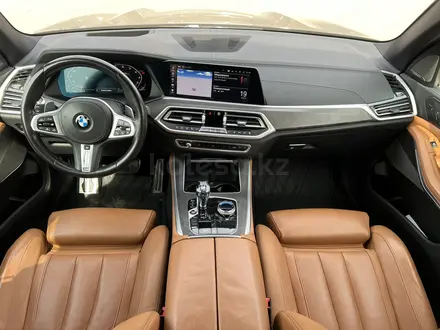 BMW X5 2022 года за 45 500 000 тг. в Алматы – фото 19