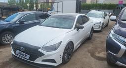 Hyundai Sonata 2022 годаүшін16 500 000 тг. в Астана