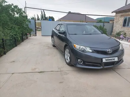 Toyota Camry 2011 года за 7 600 000 тг. в Кульсары – фото 2