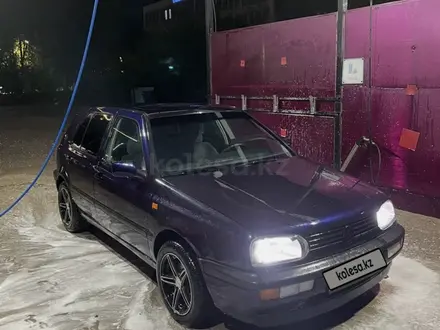 Volkswagen Golf 1995 года за 1 700 000 тг. в Караганда – фото 4