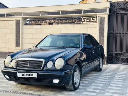 Mercedes-Benz E 230 1997 года за 2 700 000 тг. в Шымкент – фото 6